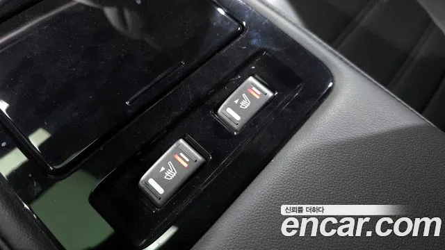 Renault SM6 2016 thumb 8
