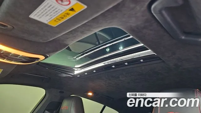 Porsche Panamera 2013 thumb 10