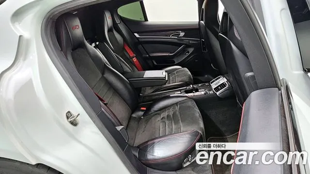 Porsche Panamera 2013 thumb 8