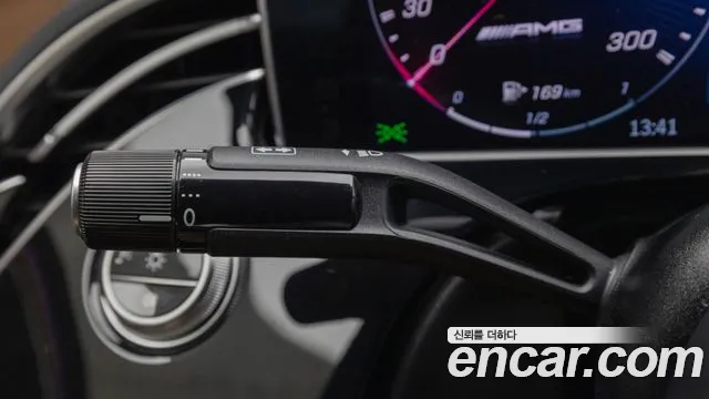 Mercedes-Benz E-Class 2025 thumb 4