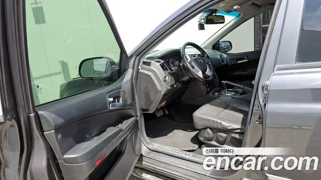 KGM Korando 2017 thumb 3
