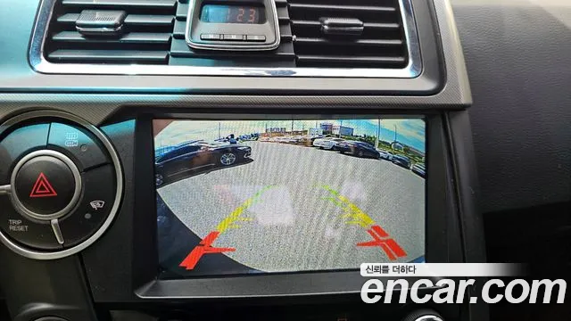 KGM Korando 2017 thumb 6