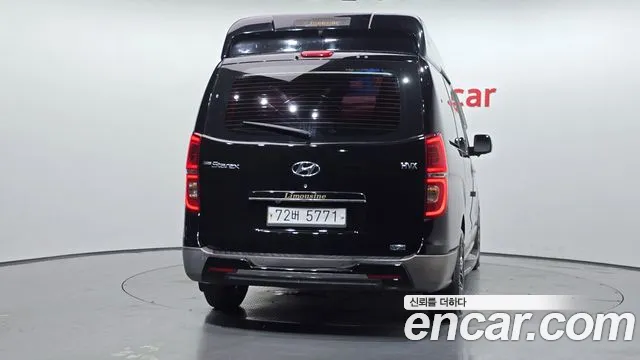 Hyundai Staria 2011 thumb 6