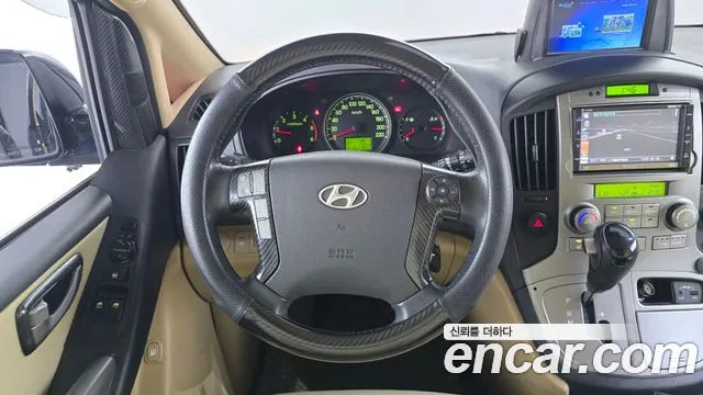 Hyundai Staria 2011 thumb 10