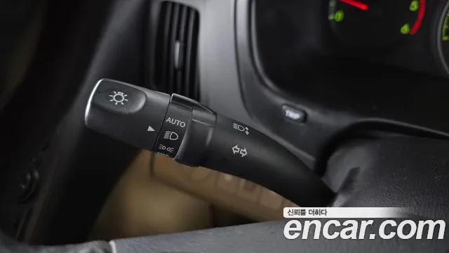 Hyundai Staria 2011 thumb 3