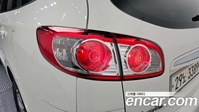 Hyundai Санта Фе 2012 thumb 5