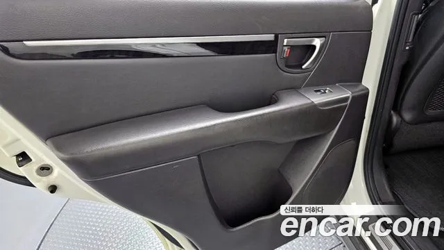 Hyundai Санта Фе 2012 thumb 10