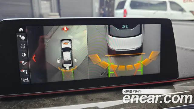 BMW 6 серии Gran Turismo 2018 thumb 12