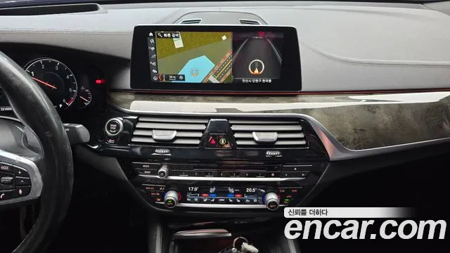 BMW 6 серии Gran Turismo 2018 thumb 4