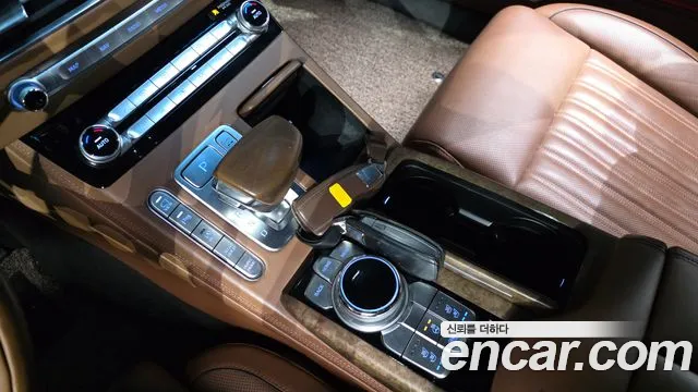 Genesis G90 2019 thumb 7