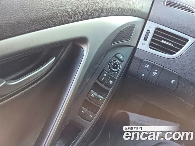 Hyundai Elantra 2014 thumb 9