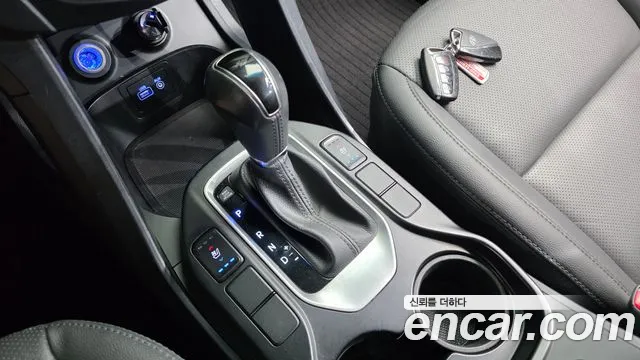 Hyundai Santafe 2016 thumb 7