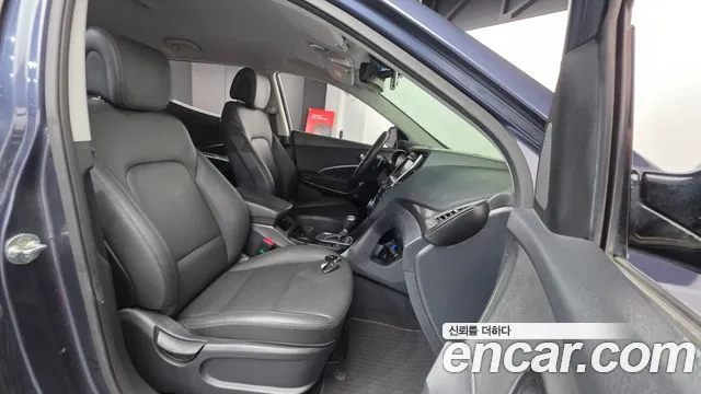 Hyundai Santafe 2016 thumb 6