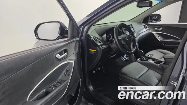Hyundai Santafe 2016 thumb 11