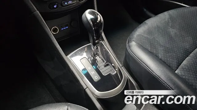 Hyundai Accent 2013 thumb 2