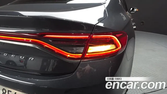 Hyundai Grandeur 2018 thumb 9