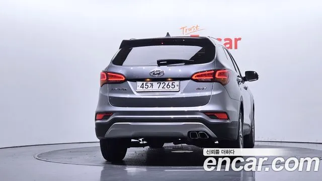 Hyundai Santafe 2017 thumb 4