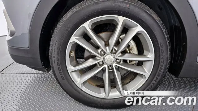 Hyundai Santafe 2017 thumb 5