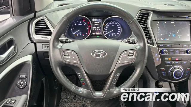 Hyundai Santafe 2017 thumb 6