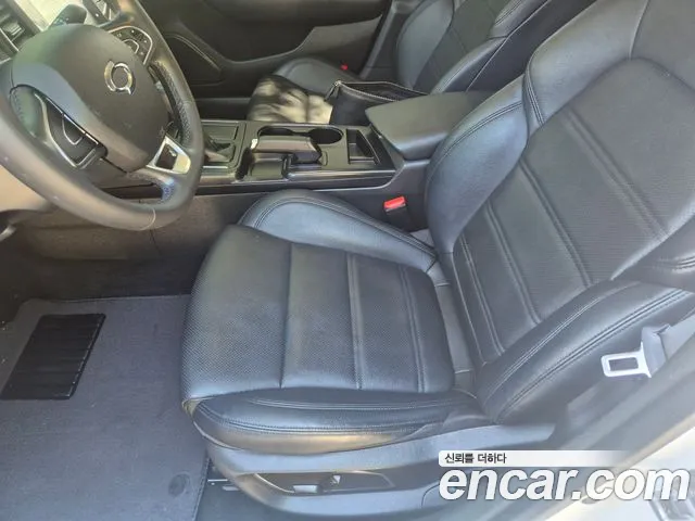 Renault SM6 2020 thumb 11