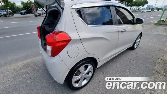 Chevrolet Spark 2016 thumb 12