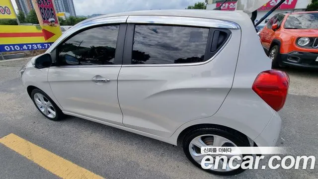 Chevrolet Spark 2016 thumb 10