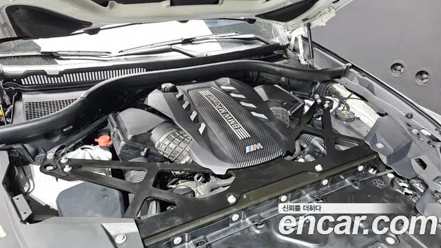 BMW X5M 2020 thumb 2