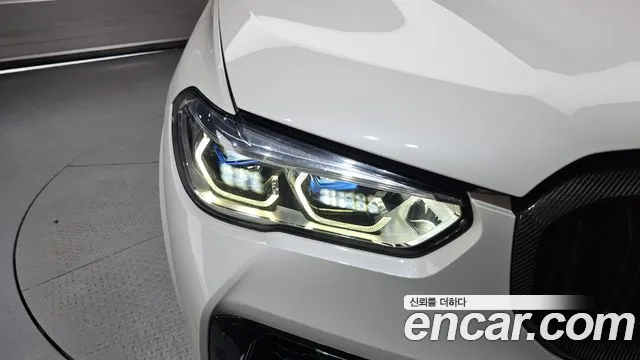 BMW X5M 2020 thumb 4