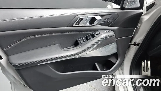 BMW X5M 2020 thumb 12