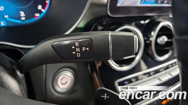 Mercedes-Benz GLC 2022 thumb 3