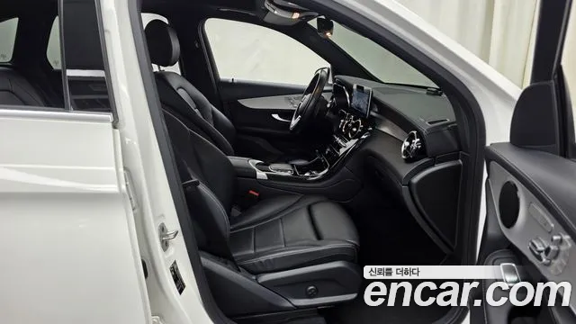 Mercedes-Benz GLC 2022 thumb 8