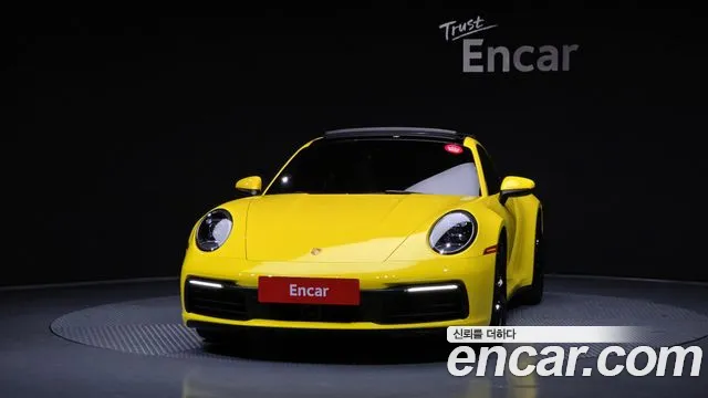 Porsche 911 2020 thumb 5