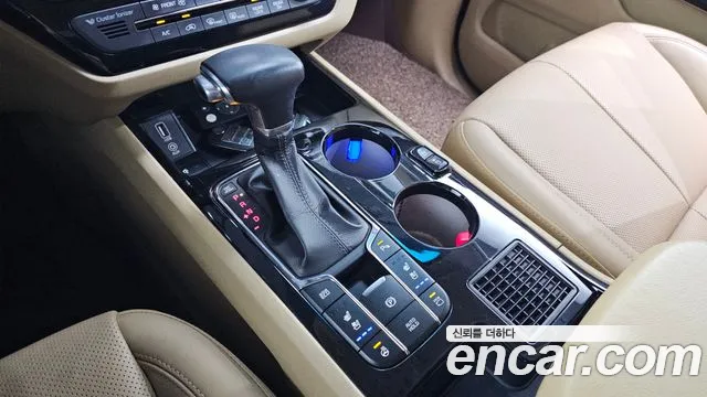 Kia Carnival 2018 thumb 8