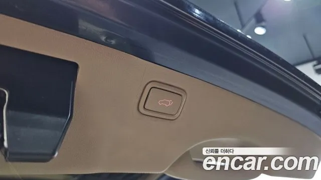 Kia Carnival 2018 thumb 9