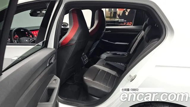 Volkswagen Golf 2024 thumb 10
