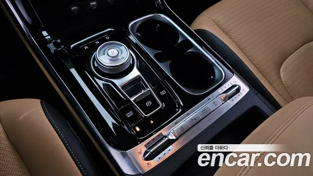 Kia Carnival 2021 thumb 2