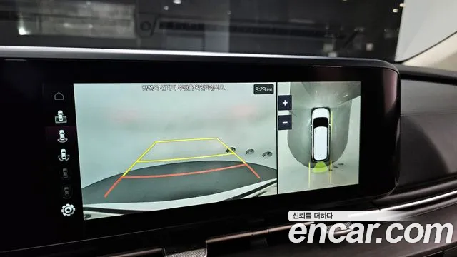 Kia Carnival 2021 thumb 8