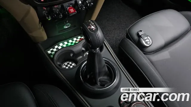 Mini Cooper Countryman 2019 thumb 12