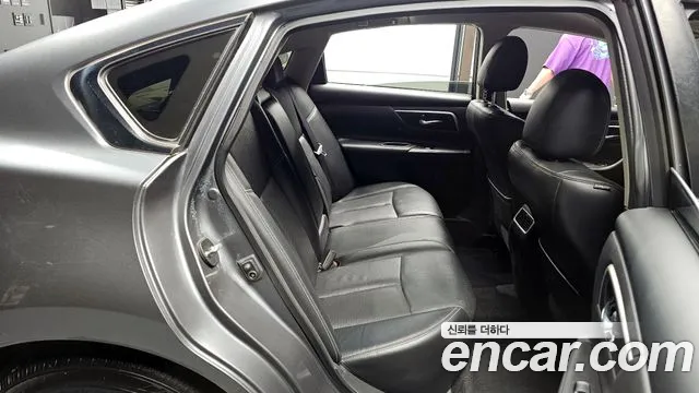 Nissan Altima 2018 thumb 10