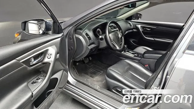 Nissan Altima 2018 thumb 8