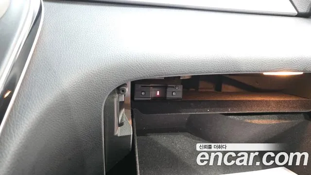 Mercedes-Benz GLC 2019 thumb 12