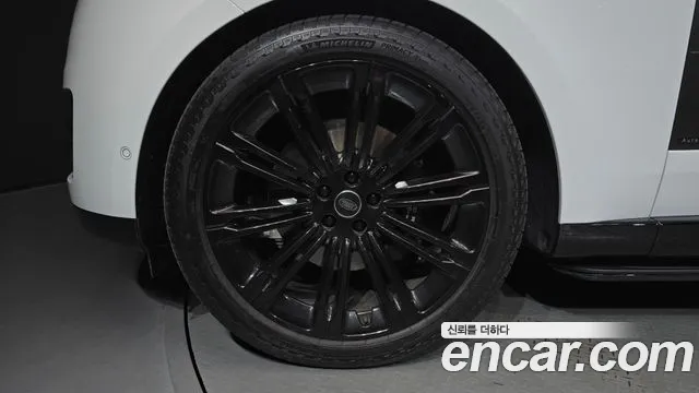 Land Rover Range Rover 2025 thumb 8