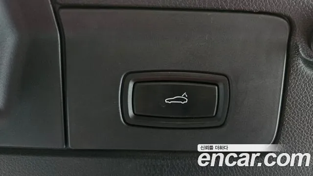 Porsche Panamera 2013 thumb 4
