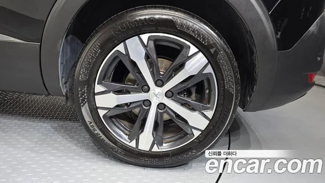 Peugeot 5008 2019 thumb 5