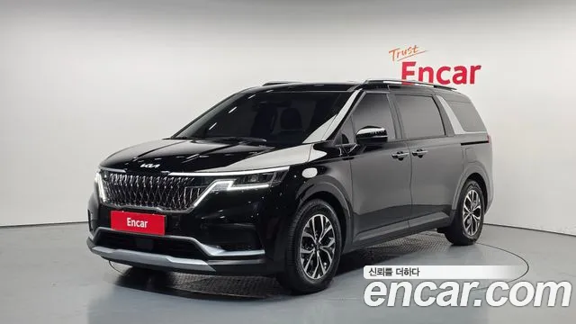 Kia Carnival 2023 thumb 4