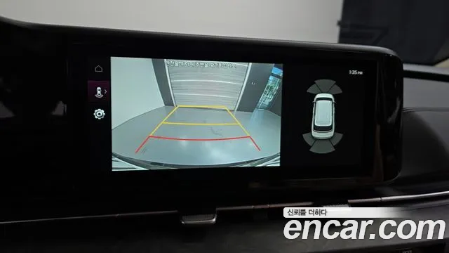 Kia Carnival 2023 thumb 3
