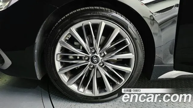 Hyundai Grandeur 2018 thumb 2