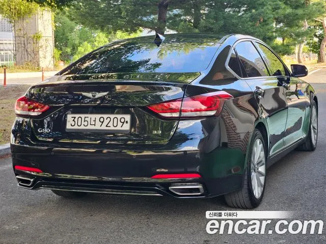 Genesis G80 2019 thumb 10