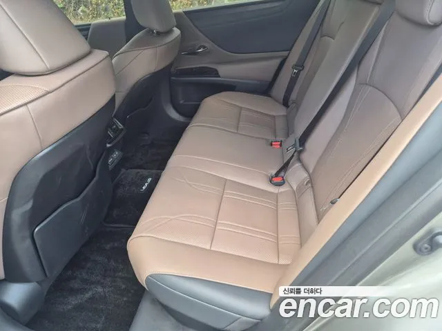 Lexus ES 300h 2026 thumb 5