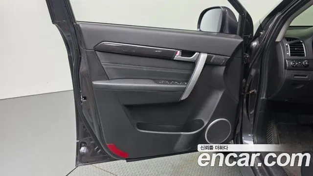 Chevrolet Captiva 2015 thumb 2